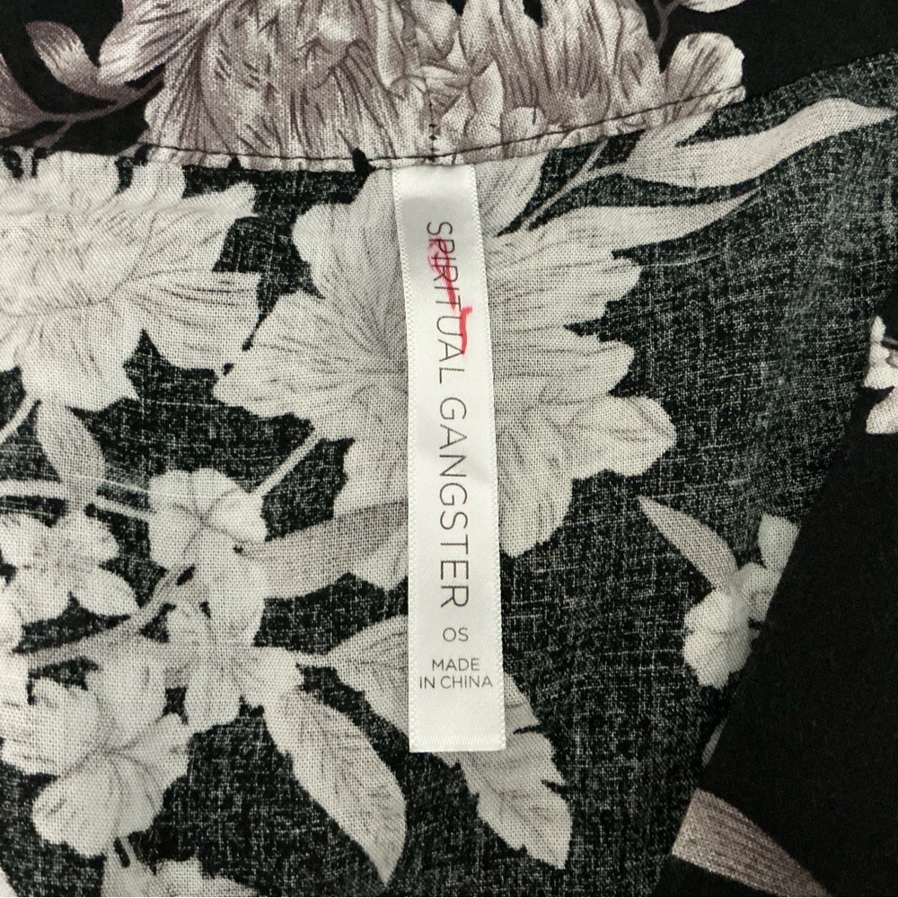 Spiritual Gangster Women’s Maya Black Floral Tie Front Kimono Robe Size OS - Picture 9 of 10